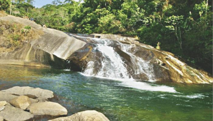 شقة بوكاينا دي ميناس  في Chale Piscina Natural المظهر الخارجي الصورة